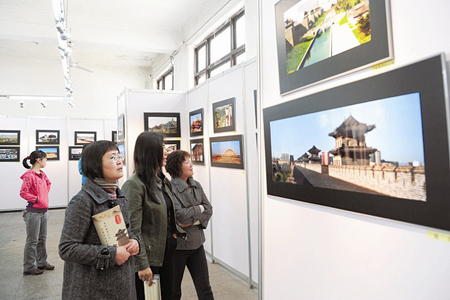 大同“古都新韵”图片展在省图书馆开展