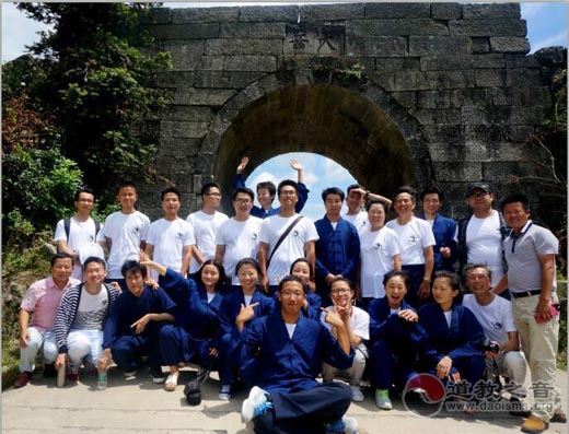 居士文章：我们有责任做一名江南娱乐在线登录账号
文化的“弘道者”