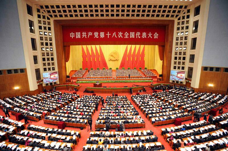 党和政府积极支持引导宗教工作取得新成就