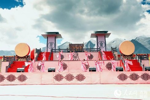 青海格尔木敬拜昆仑祭山祖打造精神文化高地