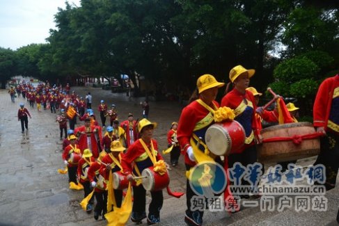 福建省湄洲岛迎接台湾彰化福宁宫谒祖进香团