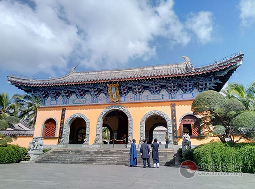 陆文荣道长：道化天下 大中致和
