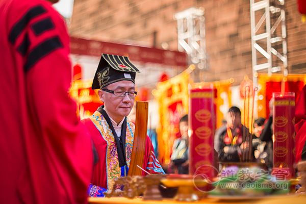 广东广州市都城隍庙举行城隍祈福分灵活动