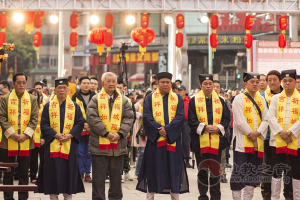 广东广州市都城隍庙举行城隍祈福分灵活动