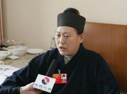 唐诚青道长：建议修改完善道路交通安全管理国家相关标准和法律法规