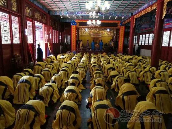 朱嘉诚大师讲“三皈五戒”：戒为天地之枢纽，神仙之根基