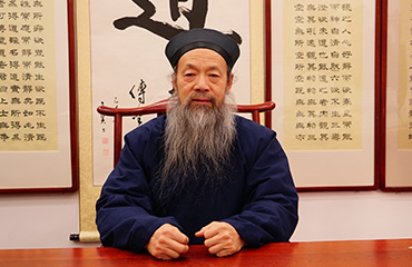 中国江南娱乐在线登录账号
协会会长李光富道长致2018新年贺词