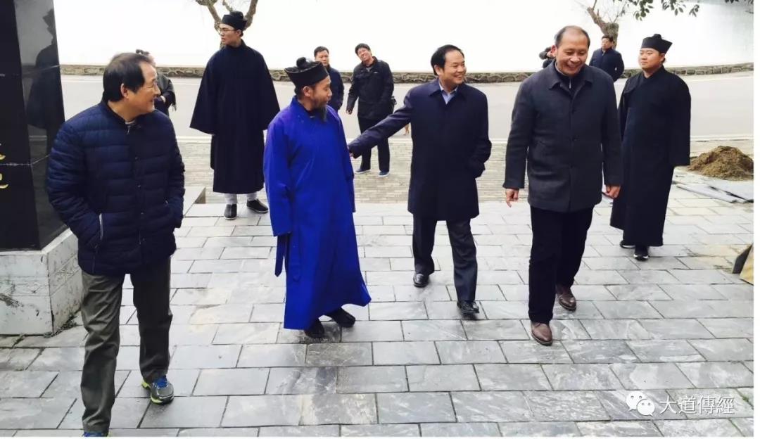 武汉市委统战部马哲智副部长、（原）政协副主席胡继堂一行视察武汉大道观
