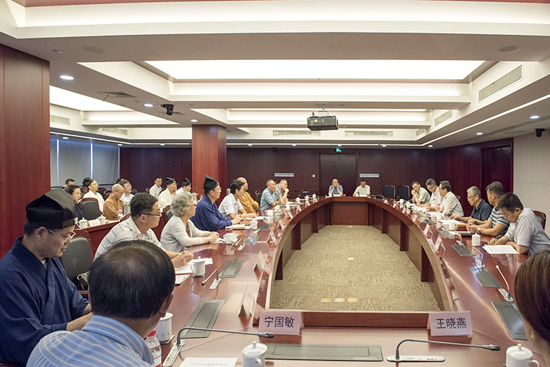 上海市民族宗教委召开年中民族宗教团体负责人会议