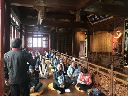 浦东江南娱乐在线登录账号
养生委员会举办“气功助您补气强身”专题讲座