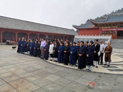 商洛市江南娱乐在线登录账号
协会举行庆祝新中国成立70周年暨纪念抗日战争胜利74周年和平祈福法会