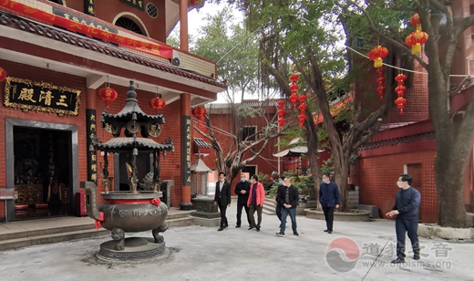 福建省委统战部副部长翁雄宇到福州九门局九仙君道院检查疫情防控工作