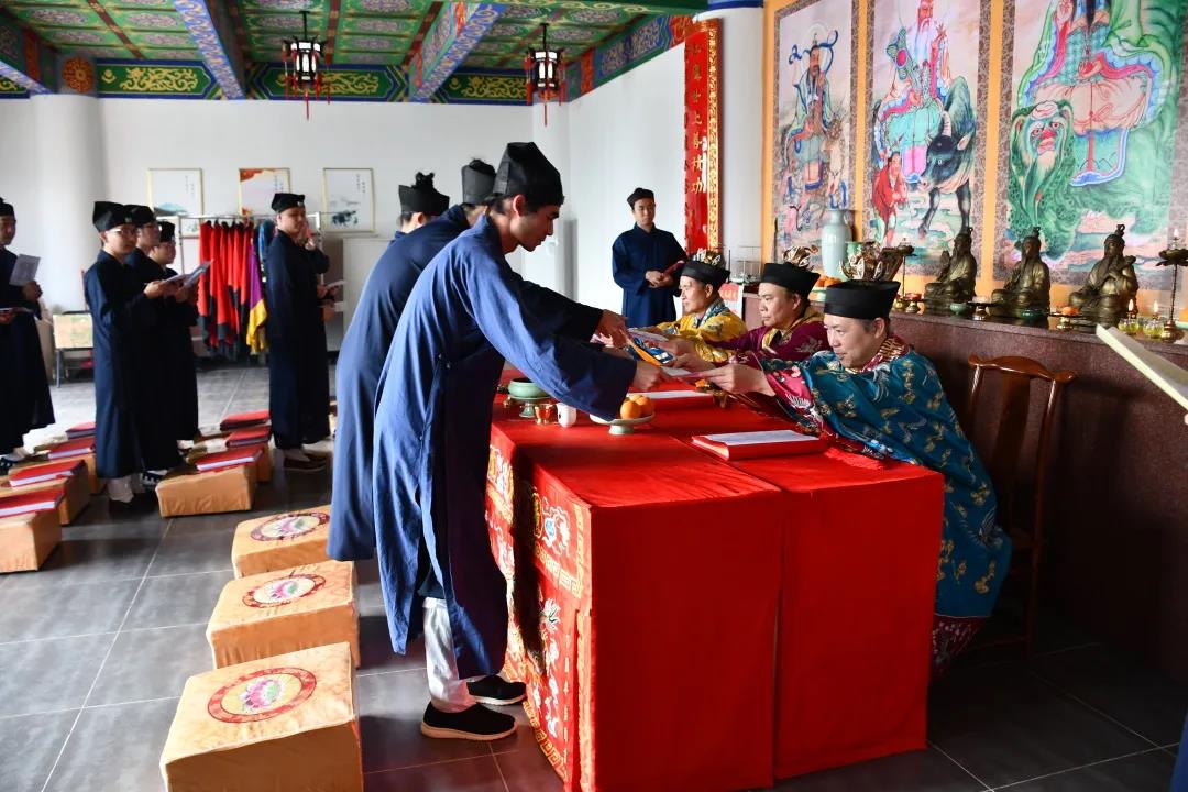 广东江南娱乐在线登录账号
学院举行《道德经》传统过经活动
