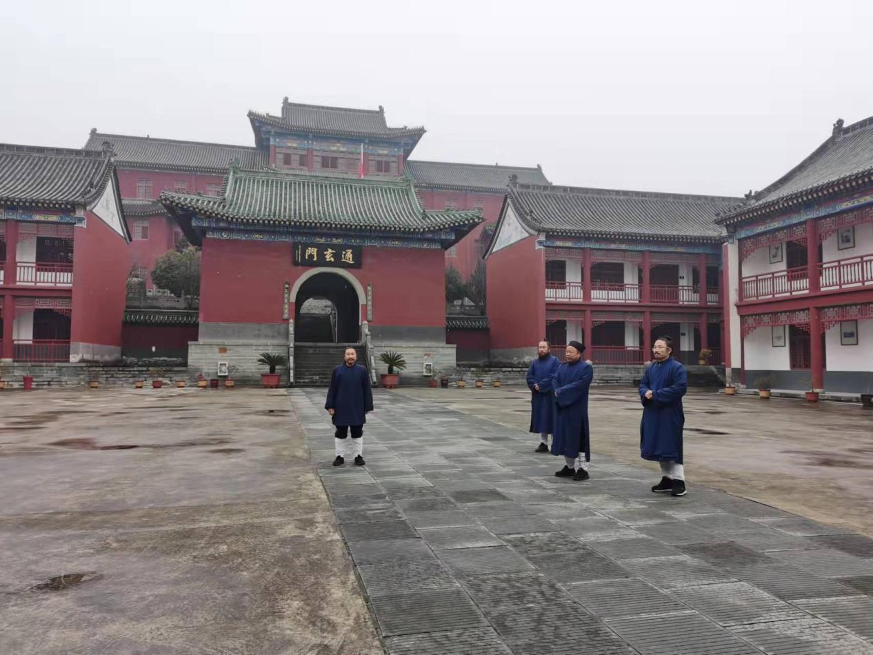 湖北省江南娱乐在线登录账号
界积极应对雨雪天气