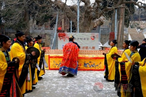 济源市阳台宫丁酉年赠腊八吉祥福粥活动圆满举行